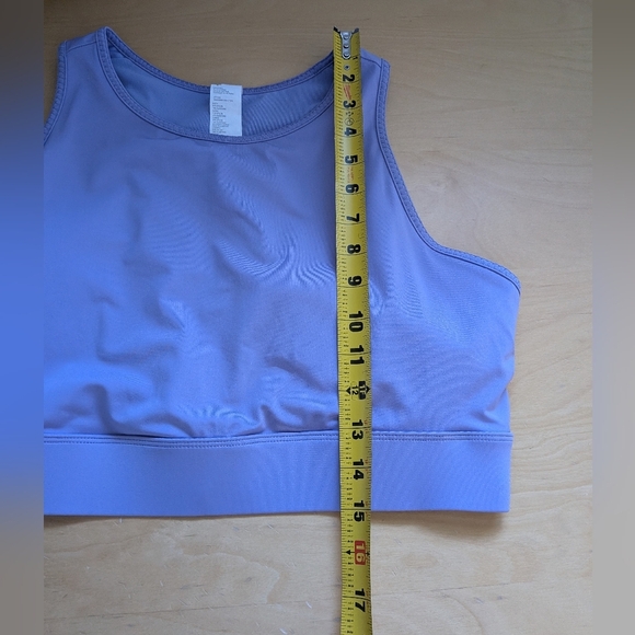FABLETICS Women Lilac Sports Bra Size 1X Plus Size Back Pocket Activewear - Picture 7 of 7